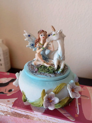 Jewelry box with fairy and unicorn like new