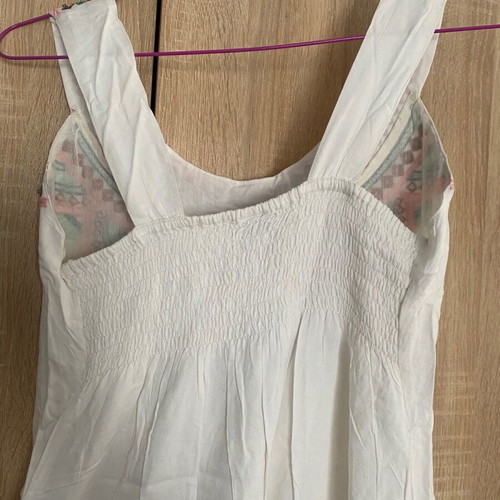 Sleeveless white jumpsuit with embroidered details new, one size