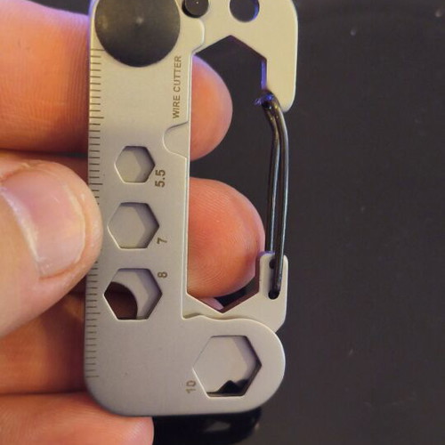 4smarts Multi Tool Keychain new, carabiner