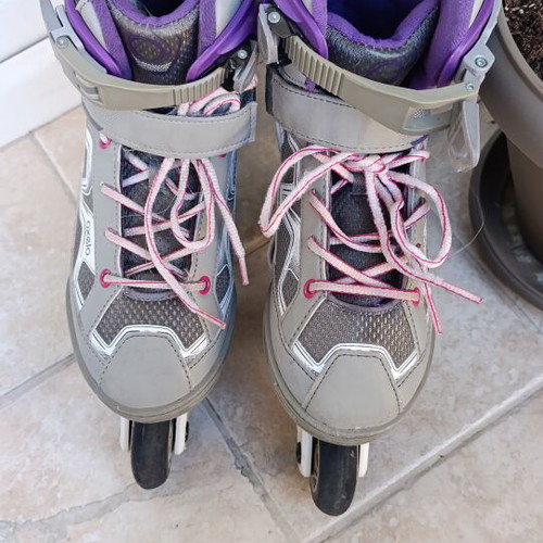 Rollers Oxello used, purple color, sizes 35 to 38
