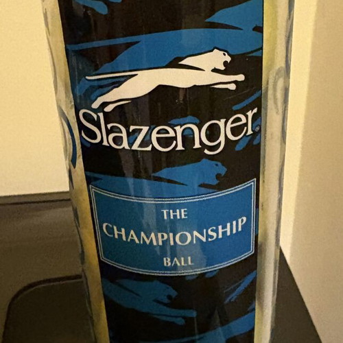 Slazenger tennis balls new, sealed can