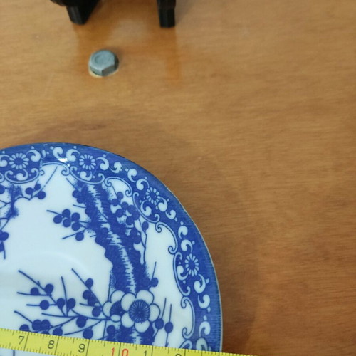 Handmade Chinese porcelain plates like new, set of 2