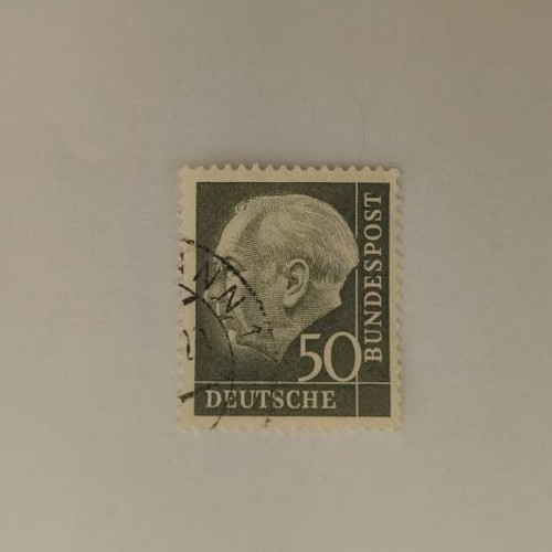 Deutsche Bundespost 50 Pfennig Theodor Heuss Stamp like new