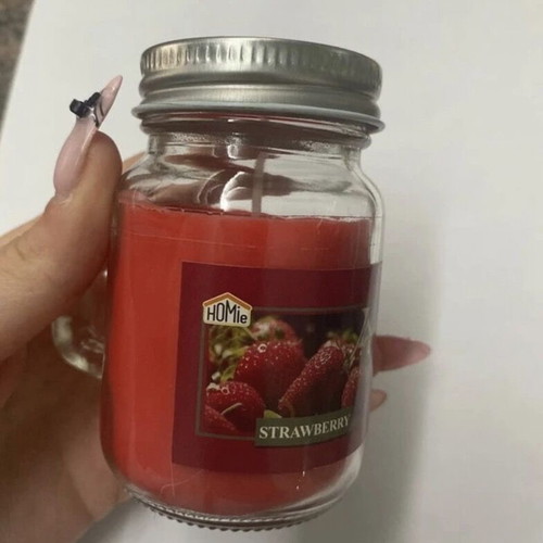 Scented candle with strawberry aroma new in glass jar with lid