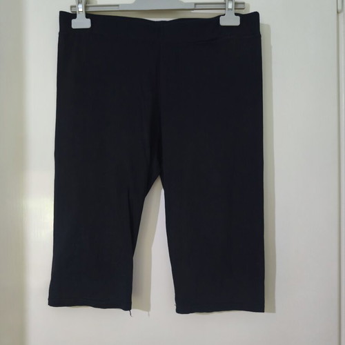 Black cycling shorts leggings like new, size L-XL