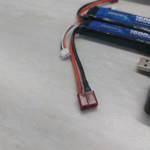 Urgentex Li-Po Battery Pack 7.4V 2S 1500mAh 35C with Dual USB Charger new