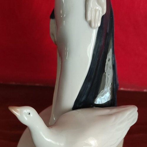 Andrea by Sadek porcelain figure made in Japan 20cm height like new