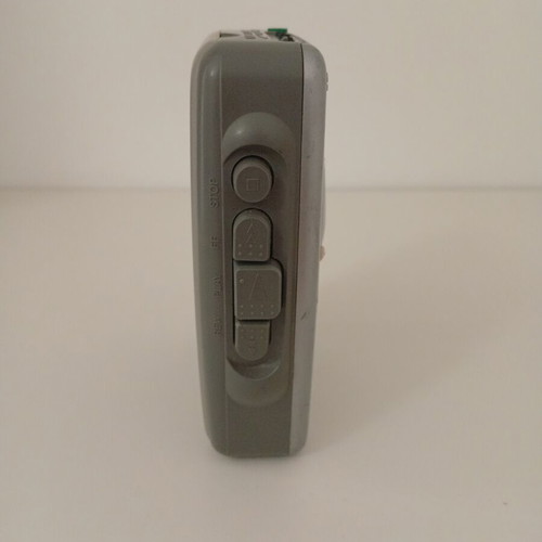 Sony Walkman WM-FX271 used, radio only works