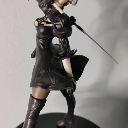 2B figure (NieR: Automata) like new