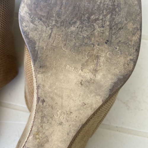 Mule shoes used beige with gold details, comfortable heel
