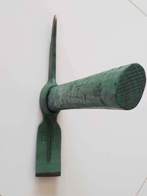 Pick Mattock 60cm length green new with handle