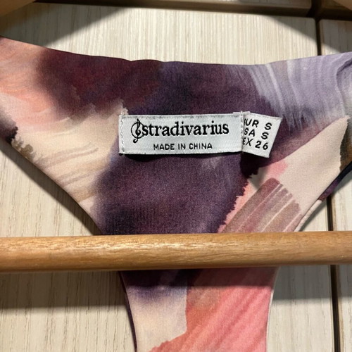 Stradivarius sports bra multicolor like new
