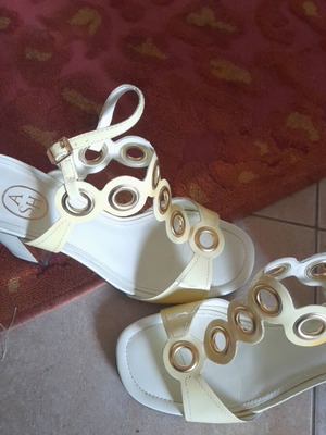 Ash women's sandals with stable heel like new, size 38, yellow