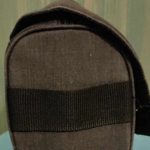Large Str8 toiletry bag like new, black and gray