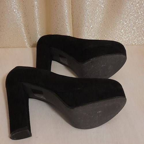 Tulipano black velvet pumps like new, size 37