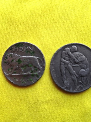 Albanian Lek coin set, 1/2 Lek 1926 and 1/4 Lek 1927