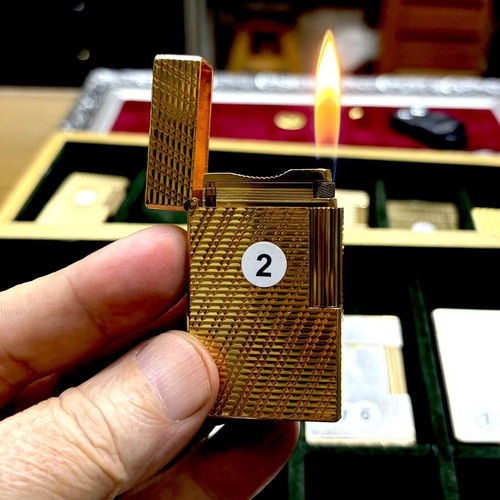 DuPont N2 gold lighter like new