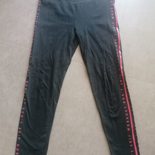 Black leggings with side letters like new