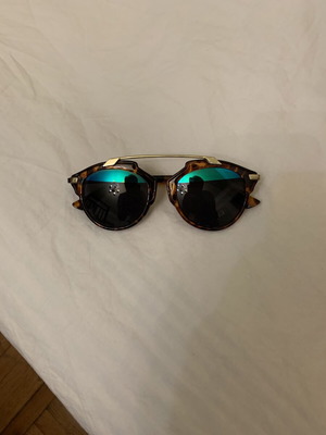 Sunglasses like new, very good condition