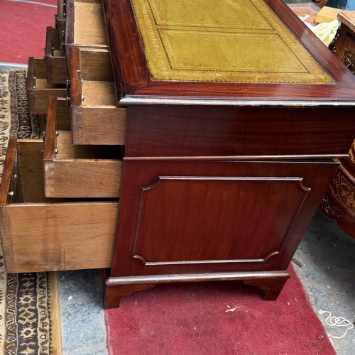 Antique removable desk 1930-40, like new condition