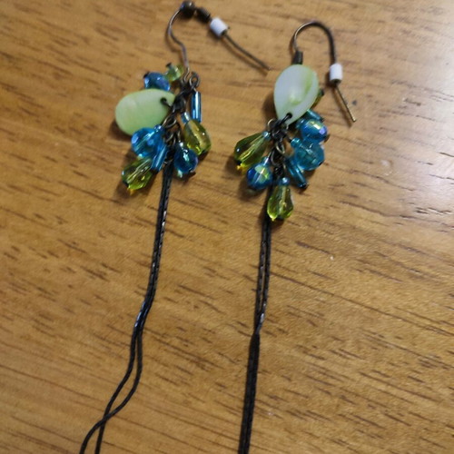 Earrings like new, various colorful pairs
