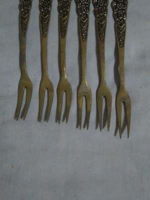 Decorative brass dessert forks set of 6, like new