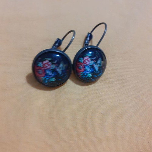 Button earrings with colorful pattern new