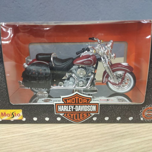 Maisto Harley-Davidson FLSTS Heritage Softail Springer 1/18 scale model