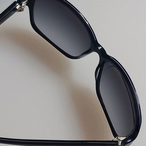 Michael Kors Charlton M2793S sunglasses like new, black