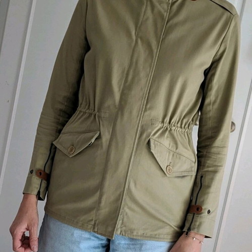 Lacoste Safari jacket S like new, vintage green