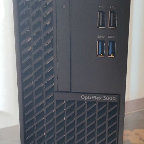Dell Optiplex 3000 i3 12100 desktop like new, 8GB RAM, 256GB SSD