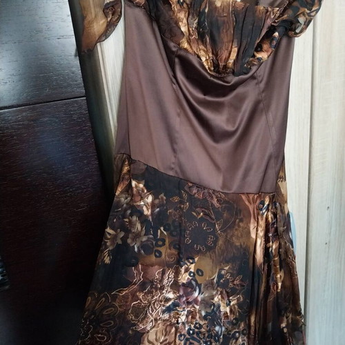 Brown dress size M like new