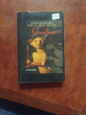 Βιβλίο Neil Gaiman Coraline μεταχειρισμένο, αγγλικά