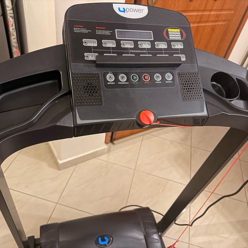 Treadmill new, unused fitness equipment