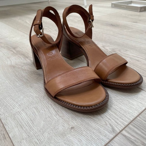 Tamaris summer sandals size 40 new, brown with ankle strap
