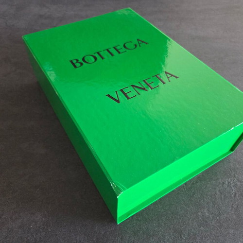 Bottega Veneta packaging box used, magnetic closure, 34x23x10 cm