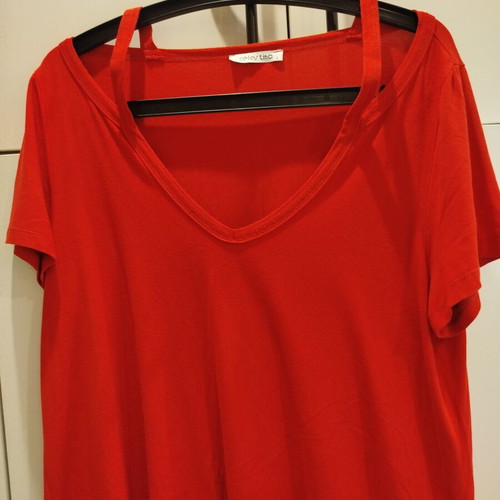 Celestino red T-shirt with cut-out details like new, XL