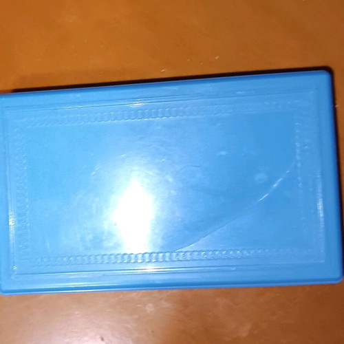 Vitange card holder used with 30 blank white cards