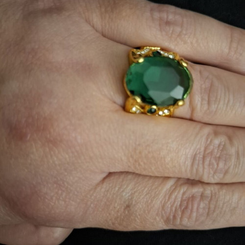 Ring size 7, new, very impressive