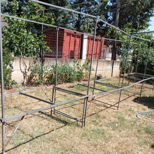 Market stall with metal frame like new, 6 meters