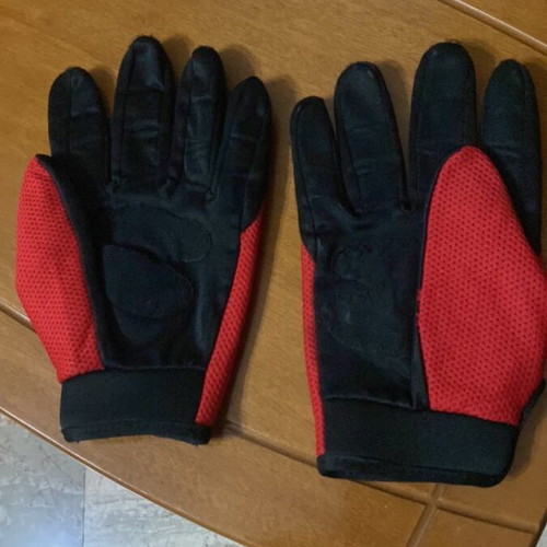 Bicycle and motorbike gloves lightly used