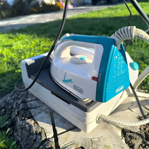 Delonghi Amore steam iron used with steam generator