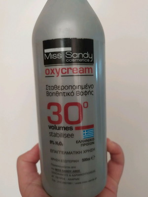 Σταθεροποιημένο βοηθητικό βαφής 30, Miss sandy