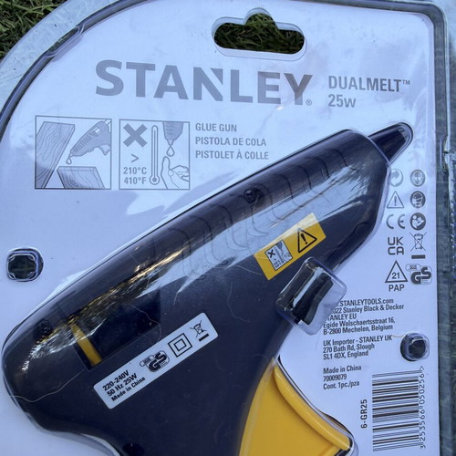 Πιστόλι θερμής κόλλας Stanley DualMelt 25W καινούριο