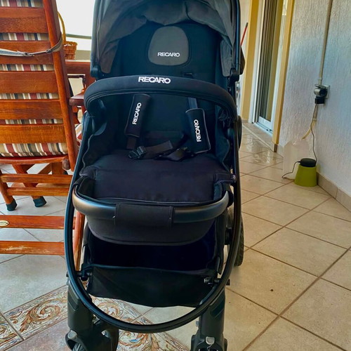 Recaro Citylife stroller like new with car seat and accessories