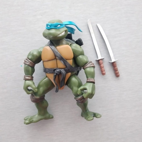 Leonardo Teenage Mutant Ninja Turtles 2002 action figure used