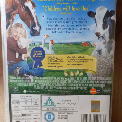 Charlotte's Web DVD like new with English subtitles