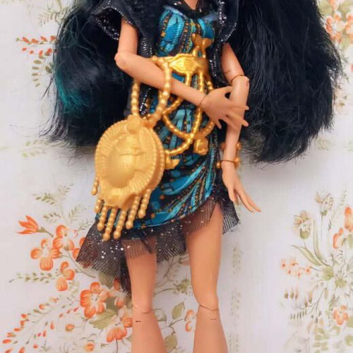 Monster High Cleo de Nile Frights Camera Action doll like new