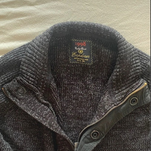 Explorer knitted cardigan size XL like new, black