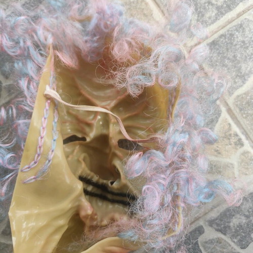 Carnival mask like new